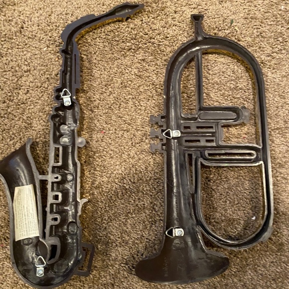 Gently used, wall decor plastic flugelhorn and saxophone. - Picture 3 of 8